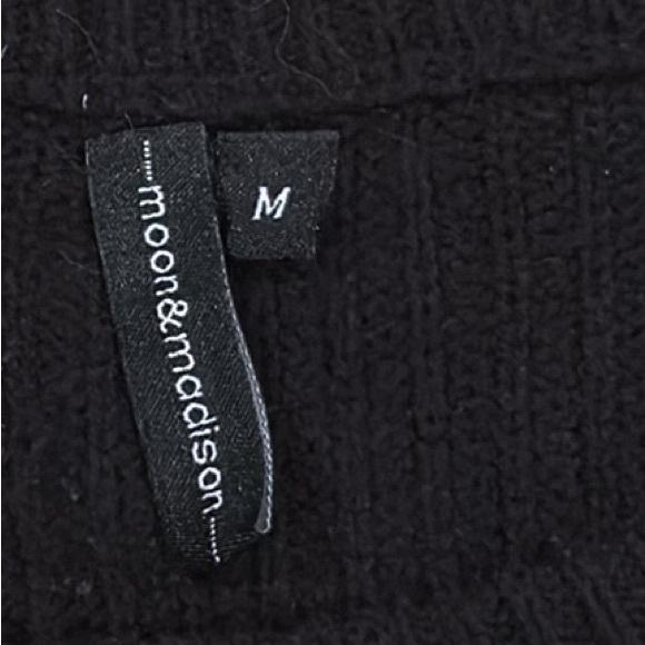 MOON & MADISON Womens Long Sleeve Color Block Cable Knit Crop Sweater(Size: Med) - Picture 5 of 10